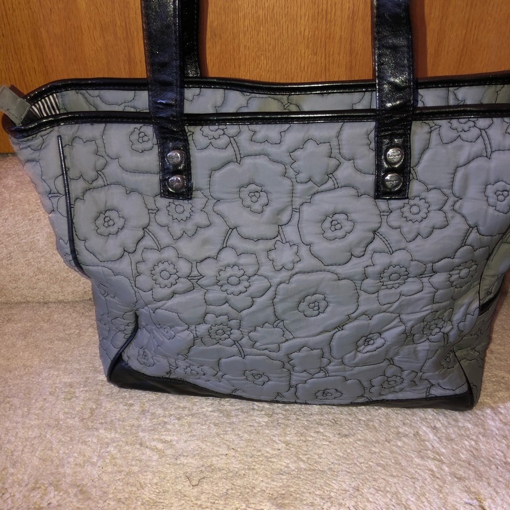 Gray Thirty-one Grey floral quilted Cindy tote